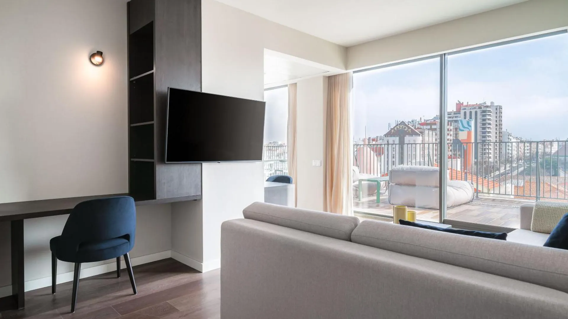 Apartment Limehome Lisbon Defensores De Chaves