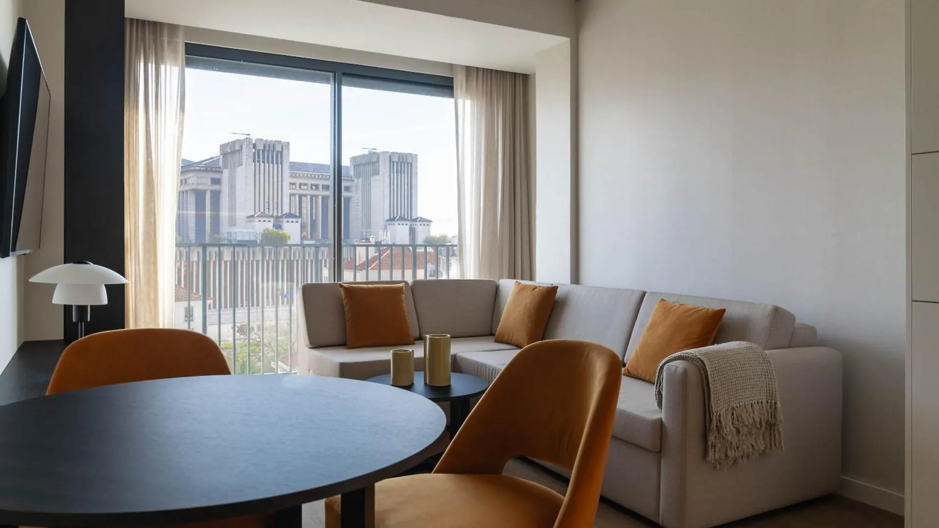 Apartment Limehome Lisbon Defensores De Chaves