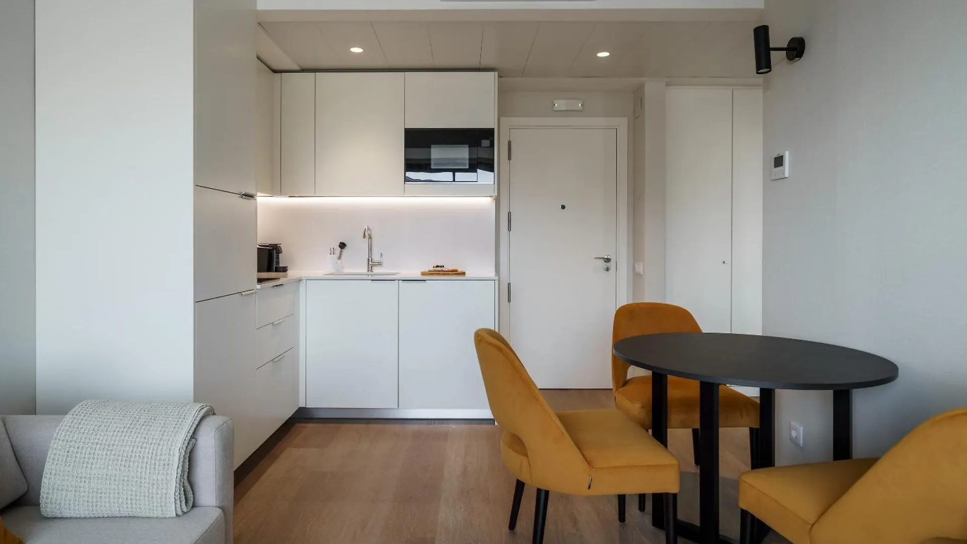 Apartment Limehome Lisbon Defensores De Chaves