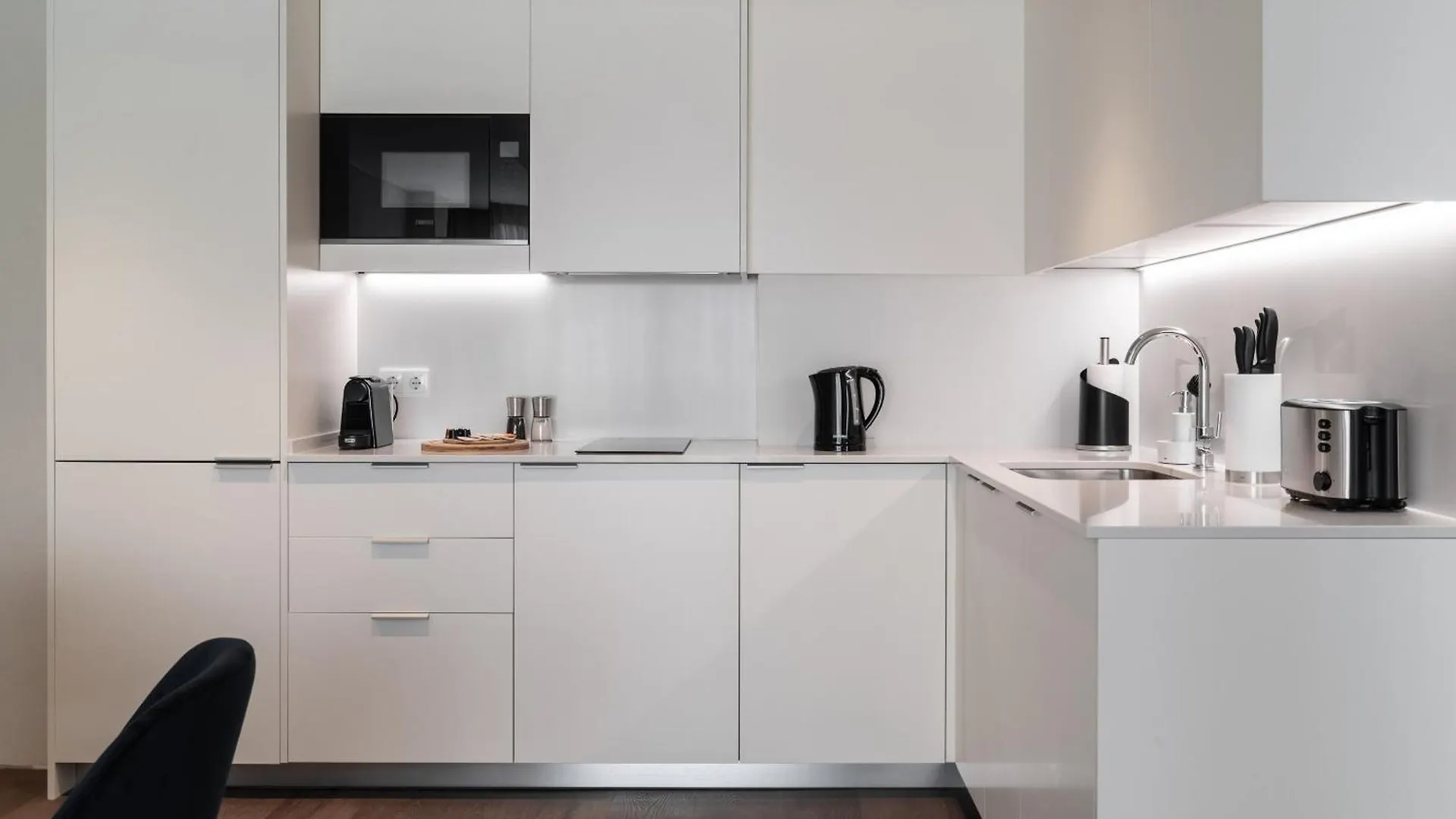 Limehome Lisbon Defensores De Chaves