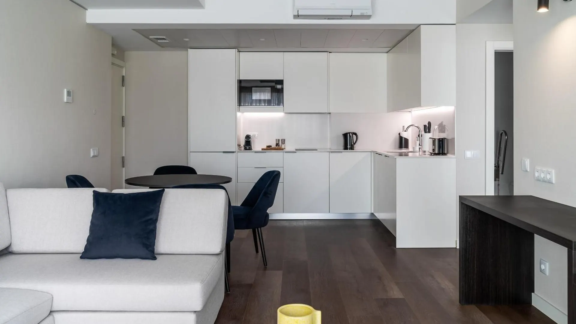 Limehome Lisbon Defensores De Chaves