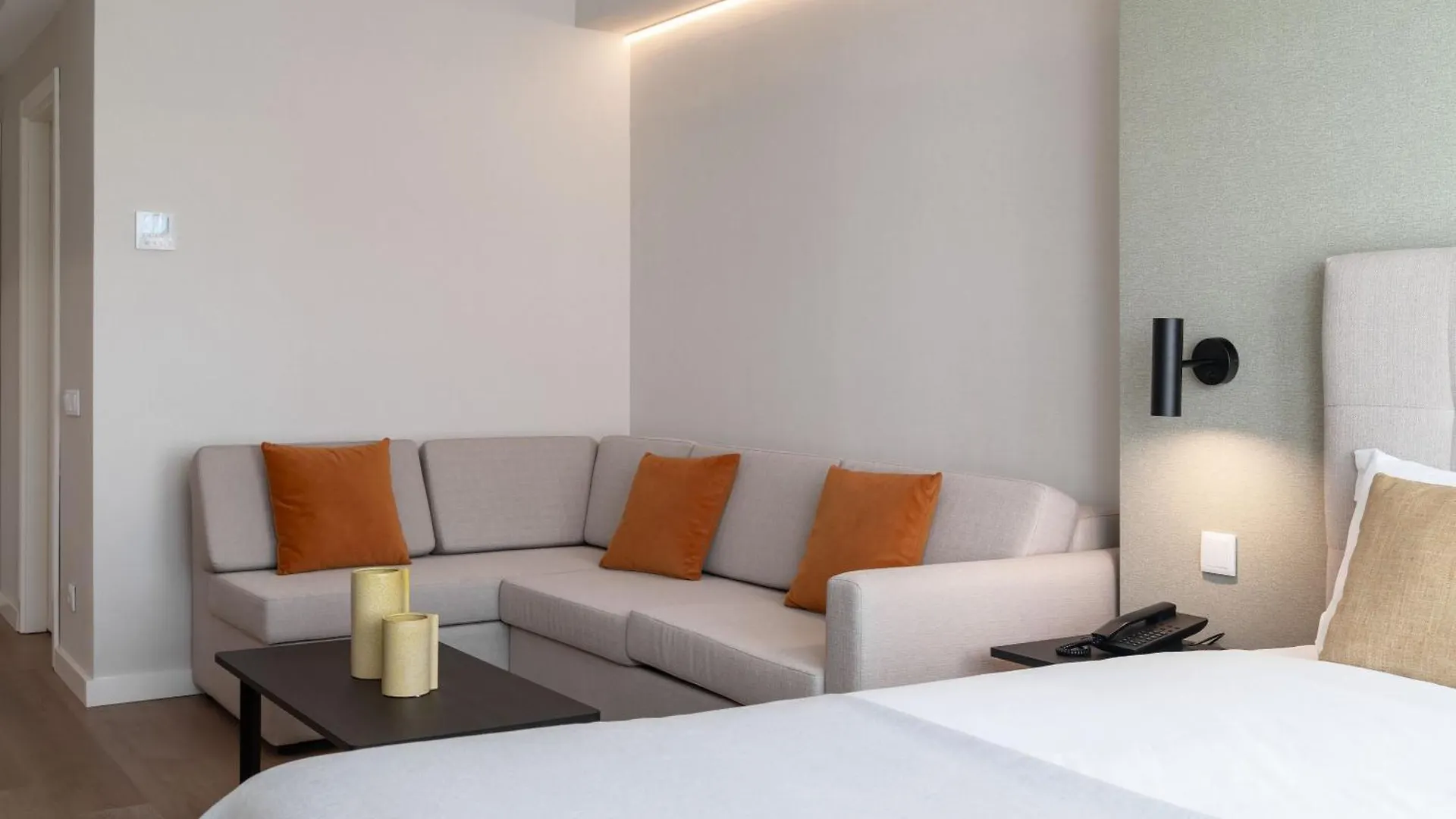 Limehome Lisbon Defensores De Chaves