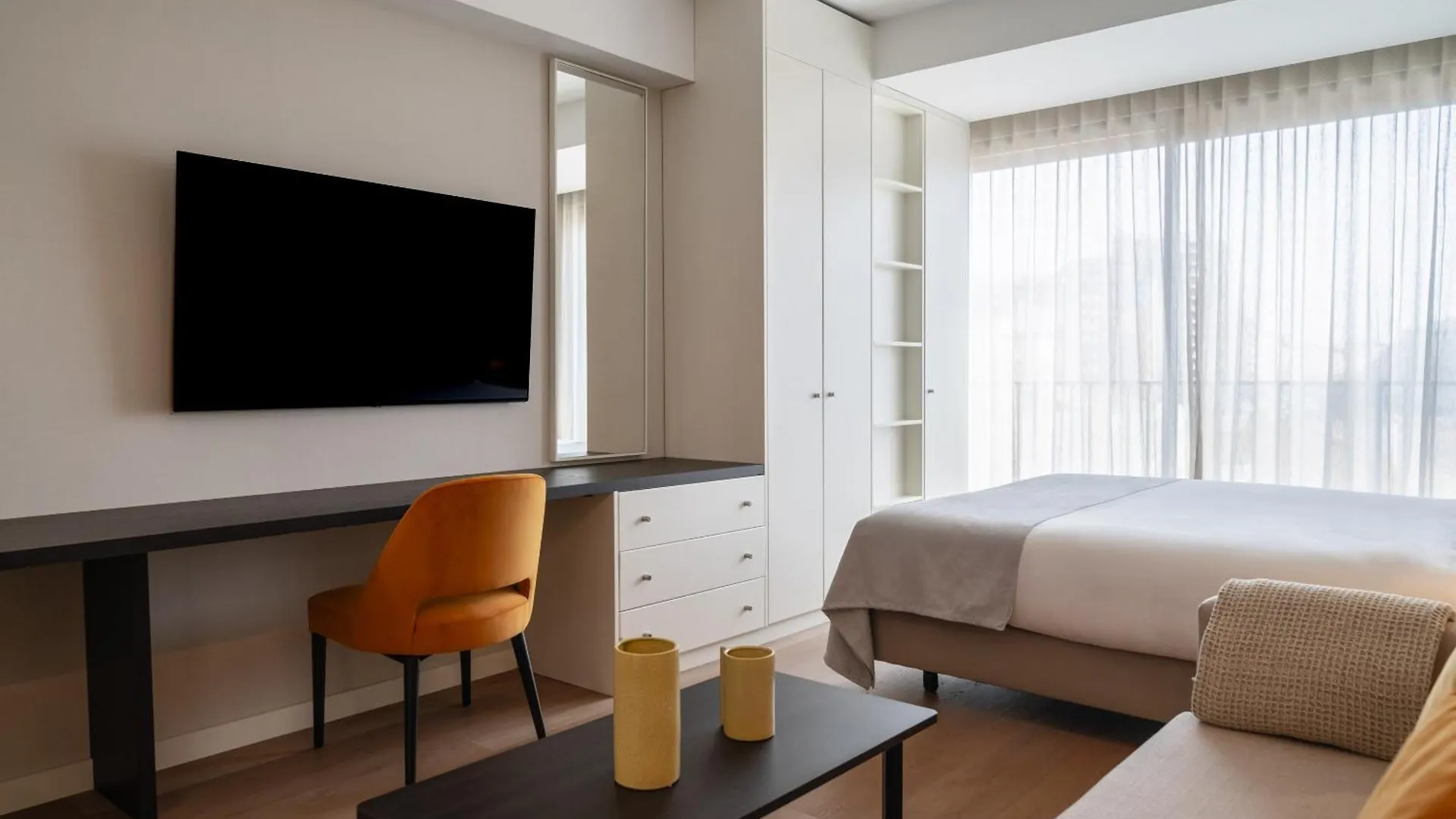 Limehome Lisbon Defensores De Chaves Apartment
