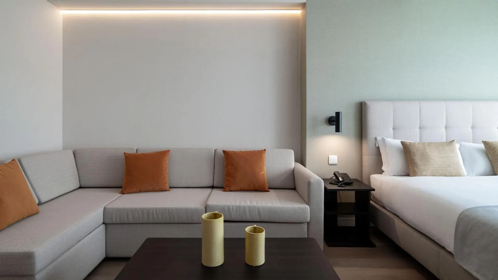 Limehome Lisbon Defensores De Chaves Apartment