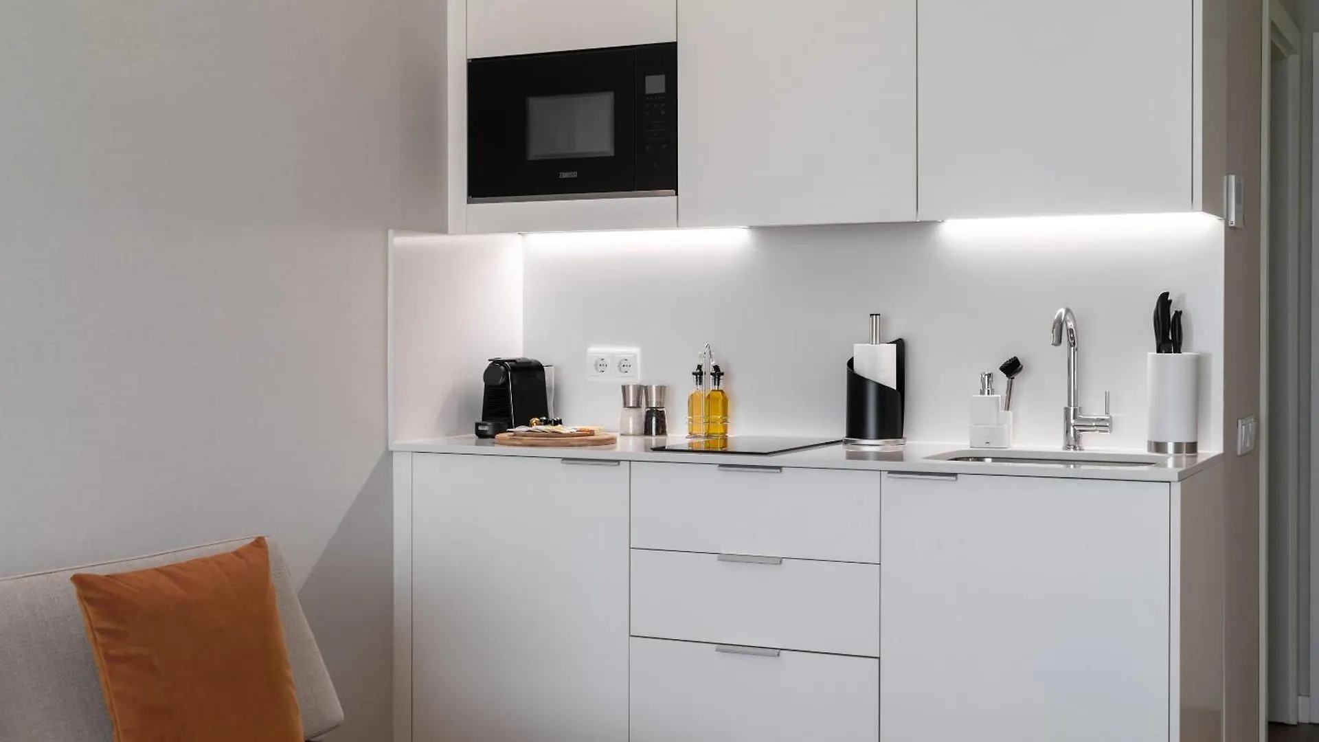 Apartment Limehome Lisbon Defensores De Chaves Portugal