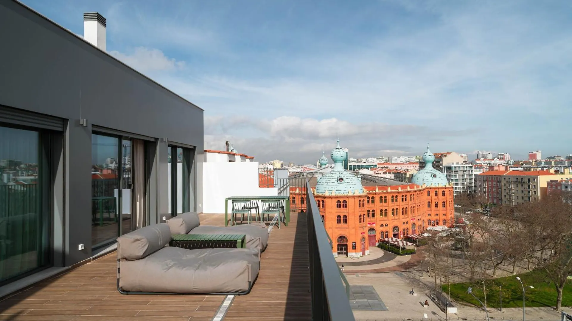 Limehome Lisbon Defensores De Chaves Apartment