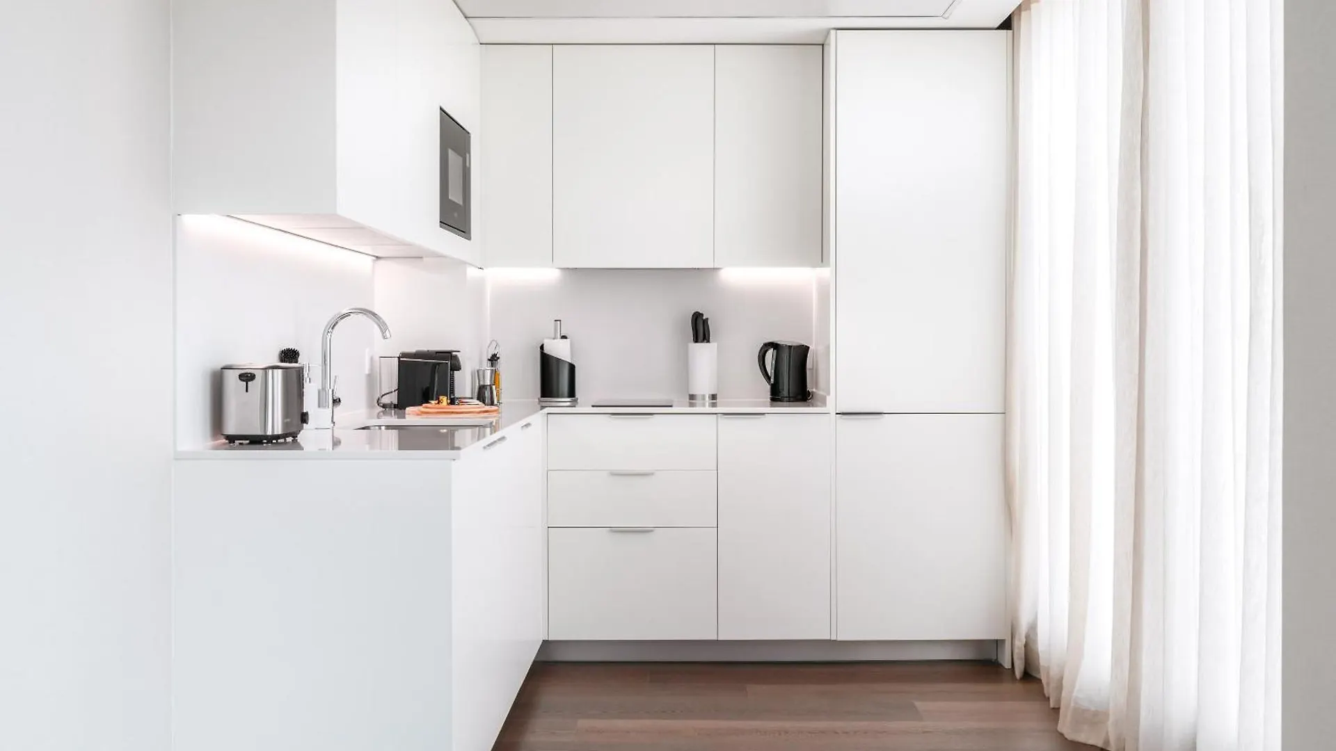 Limehome Lisbon Defensores De Chaves
