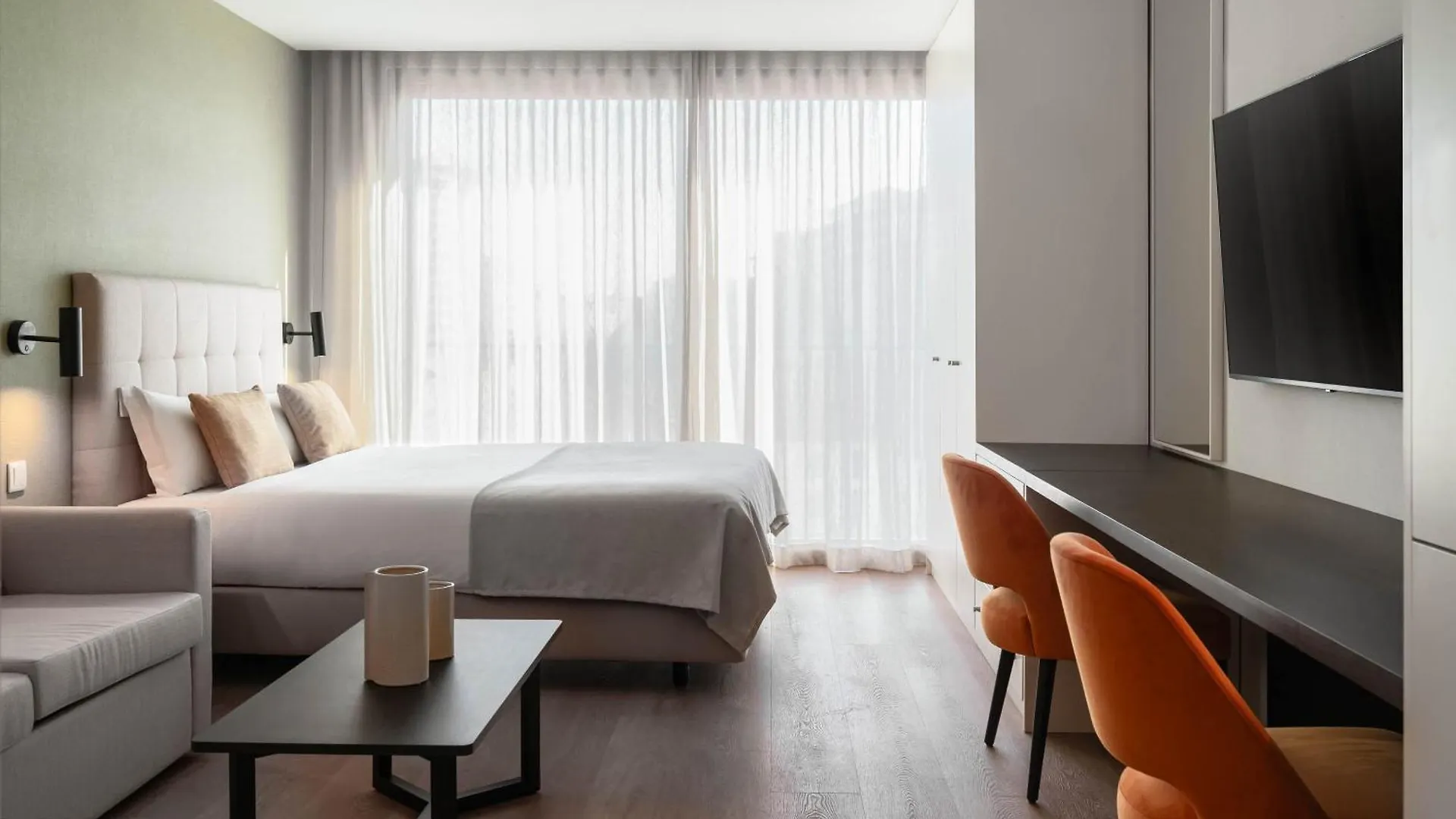 Limehome Lisbon Defensores De Chaves Apartment